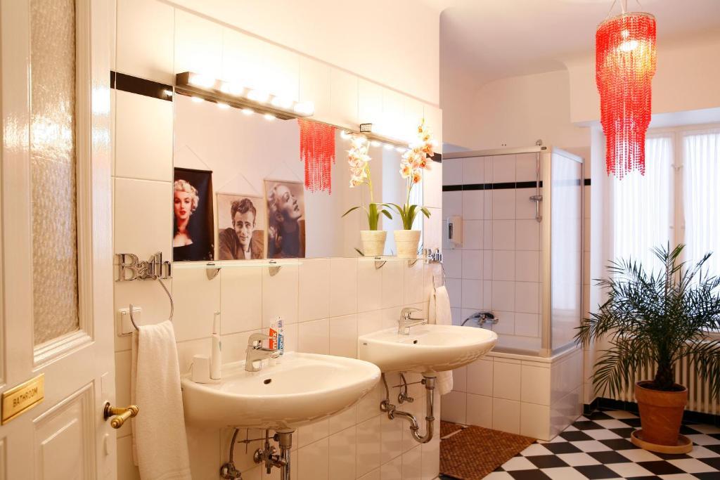 Stars Guesthouse برلين الغرفة الصورة